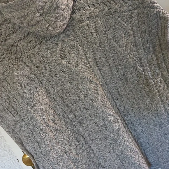 Aran Craft Merino Wool Button Cape Poncho - Picture 12 of 16